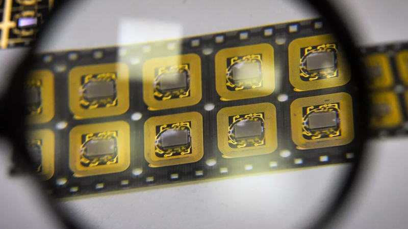 Dive into microchips